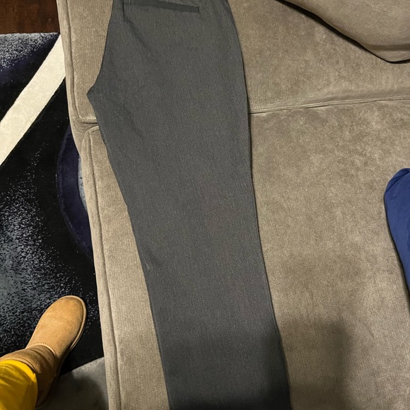 Gap - Picture 2 of 3